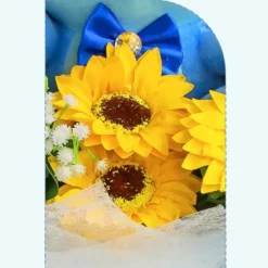 Bouquet de peluches Stitch et ses jolies fleurs