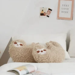 Coussin en peluche paresseux en forme de cœur pour enfants