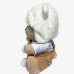 Nino – L’ours en peluche articulé fait main avec pull tricoté et salopette marron
