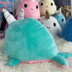 Peluche baleine licorne blanche