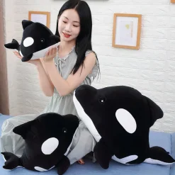 Peluche baleine noire, jouet tout doux