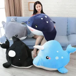 Peluche baleine noire, jouet tout doux
