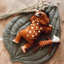 Peluche biche pour nouveau-né