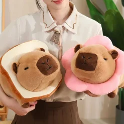 Peluche capybara déguisée style kawaii