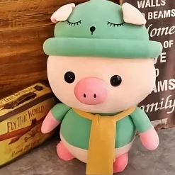 Peluche cochon habillé tenue verte