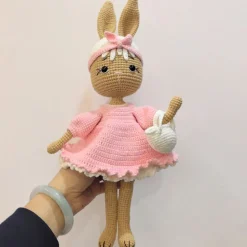 Peluche crochet lapin coquette