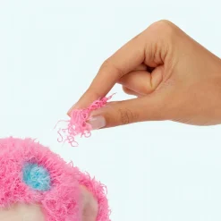 Peluche Fluffie Stuffiez petit singe rose