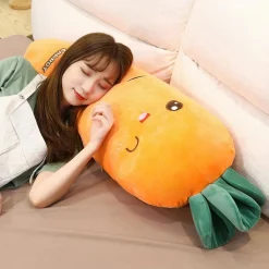 Peluche géante de carotte