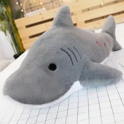 Peluche géante requin copain