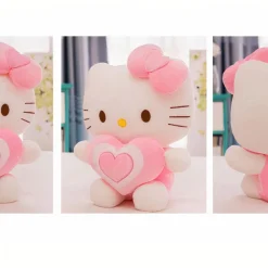 Peluche Hello Kitty avec un cœur