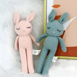 Peluche lapin au crochet