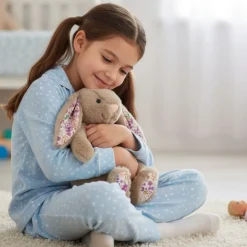 Peluche lapin mignon aux grandes oreilles