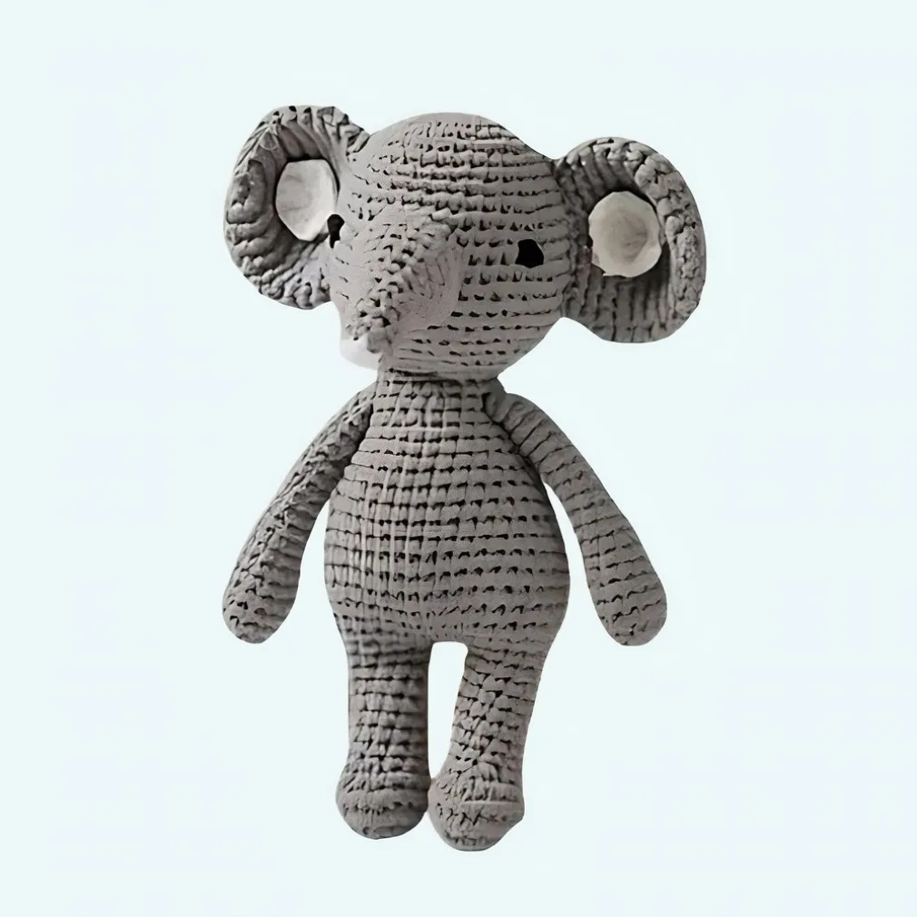 Peluche éléphant hochet en tricot