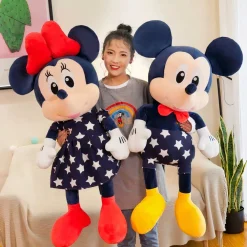 Peluche Minnie robe étoile