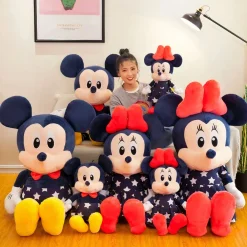 Peluche Minnie robe étoile