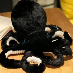 Peluche pieuvre noire trop mignonne
