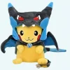 Peluche Pikachu déguisé en Méga Dracaufeu X