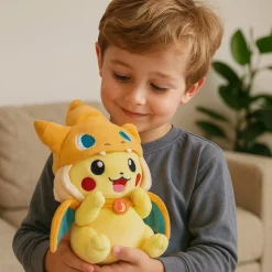 Peluche Pikachu déguisé en Dracaufeu