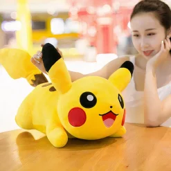 Peluche Pikachu grand sourire