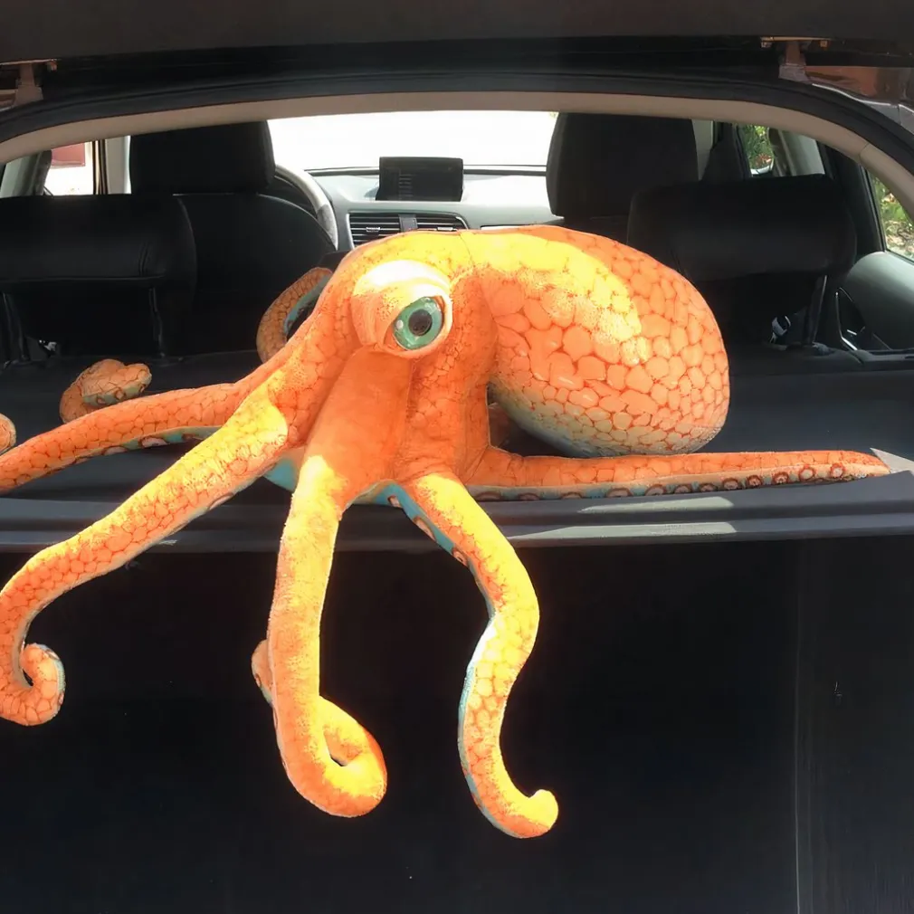 Peluche réaliste de pieuvre
