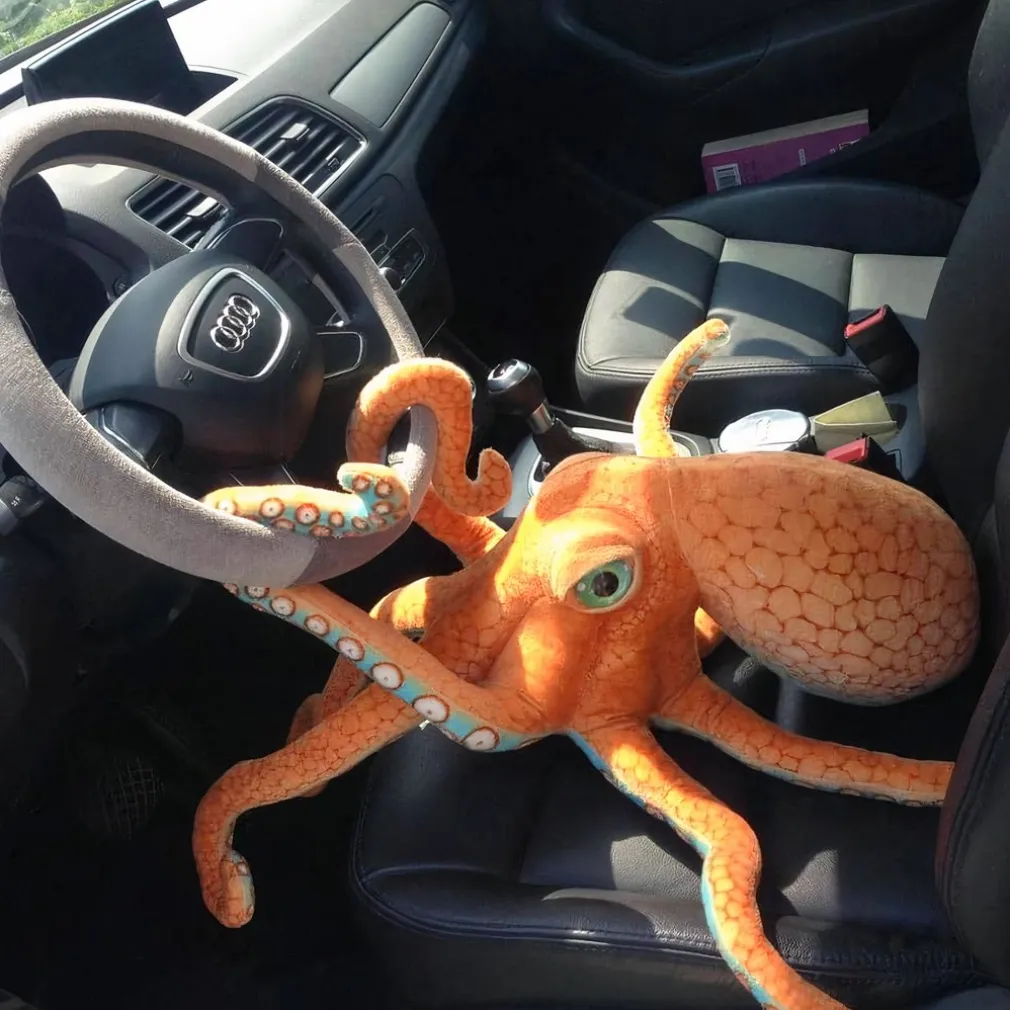 Peluche réaliste de pieuvre