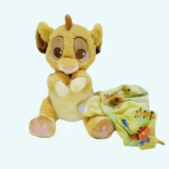Peluche Simba dans une petite couverture