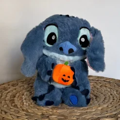 Peluche Stitch avec une citrouille qui respire