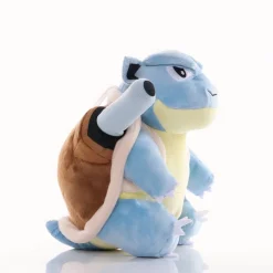 Peluche Tortank Pokemon prêt pour défendre