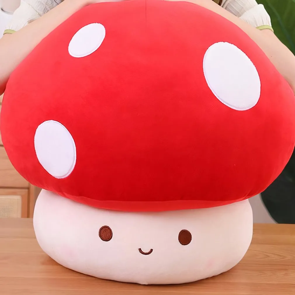 Peluche tête de champignon rouge