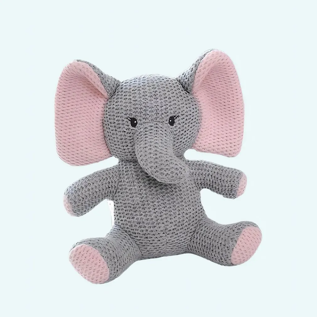 Petite peluche éléphant en tricot