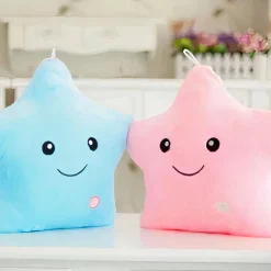 Veilleuse peluche en forme d’étoile lumineux